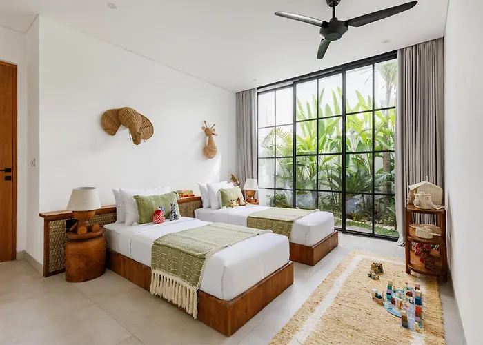 Family Nest & Villa